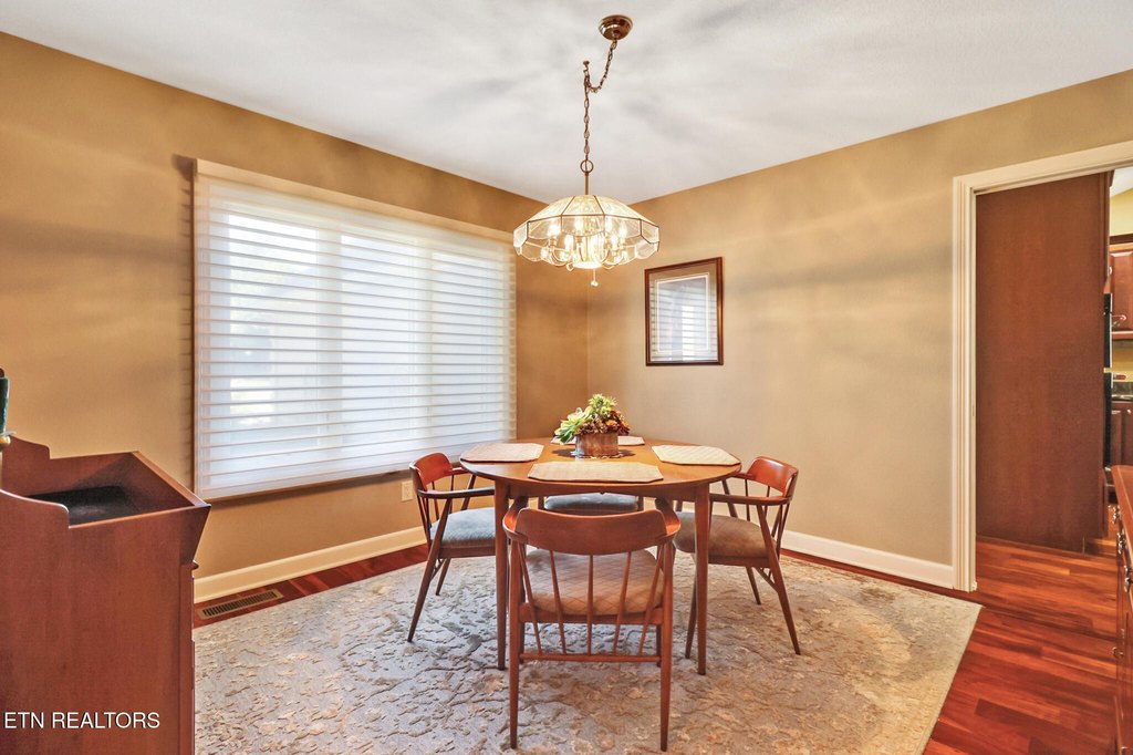 Crossville, Tennessee, 38558, United States, 3 Bedrooms Bedrooms, ,2 BathroomsBathrooms,Residential,Forsale,1952855