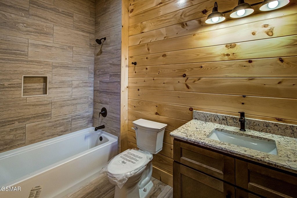 Pigeon Forge, Tennessee, 37862, United States, 3 Bedrooms Bedrooms, ,3.5 BathroomsBathrooms,Residential,Forsale,1999473