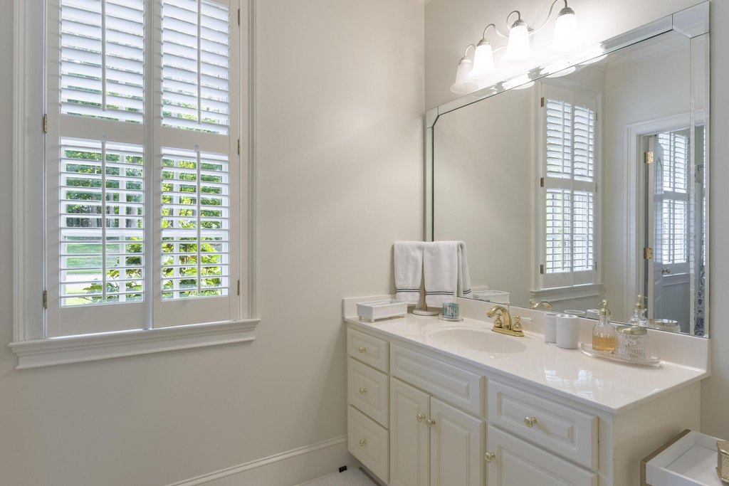 Cleveland, Tennessee, 37312, United States, 6 Bedrooms Bedrooms, ,5.5 BathroomsBathrooms,Residential,Forsale,2004701