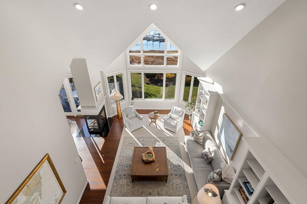 New Castle, New Hampshire, 03854, United States, 3 Bedrooms Bedrooms, ,3.5 BathroomsBathrooms,Residential,Forsale,2004717