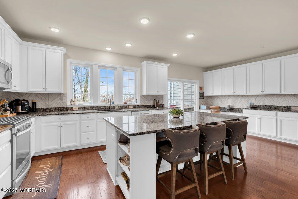 Highlands, New Jersey, 07732, United States, 3 Bedrooms Bedrooms, ,3.5 BathroomsBathrooms,Residential,Forsale,2004840