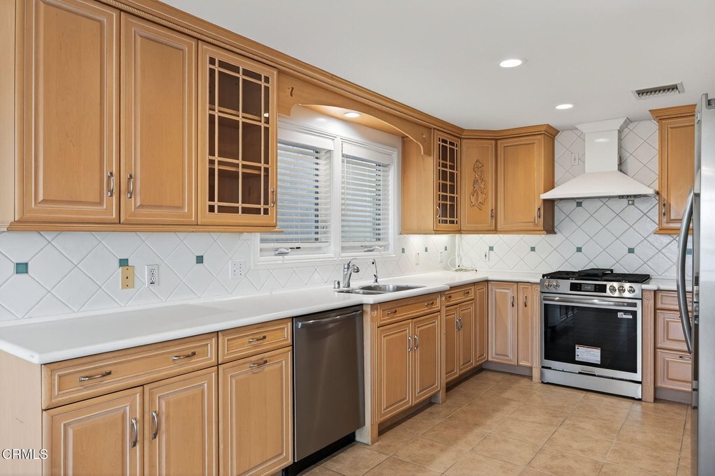 Oxnard, California, 93035, United States, 4 Bedrooms Bedrooms, ,3.5 BathroomsBathrooms,Residential,Forsale,2004312