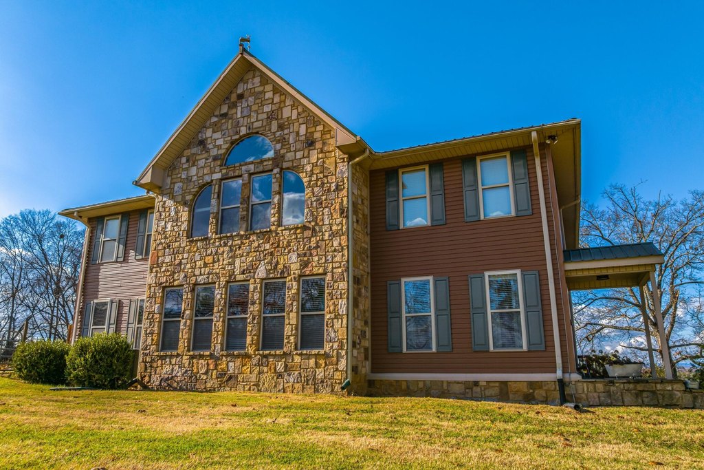 Talbott, Tennessee, 37877, United States, 5 Bedrooms Bedrooms, ,4.5 BathroomsBathrooms,Residential,Forsale,2002624