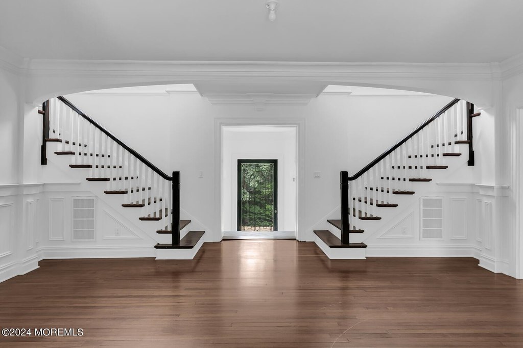 Highlands, New Jersey, 07732, United States, 5 Bedrooms Bedrooms, ,4.5 BathroomsBathrooms,Residential,Forsale,2008381