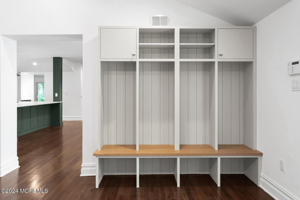 Highlands, New Jersey, 07732, United States, 5 Bedrooms Bedrooms, ,4.5 BathroomsBathrooms,Residential,Forsale,2008381