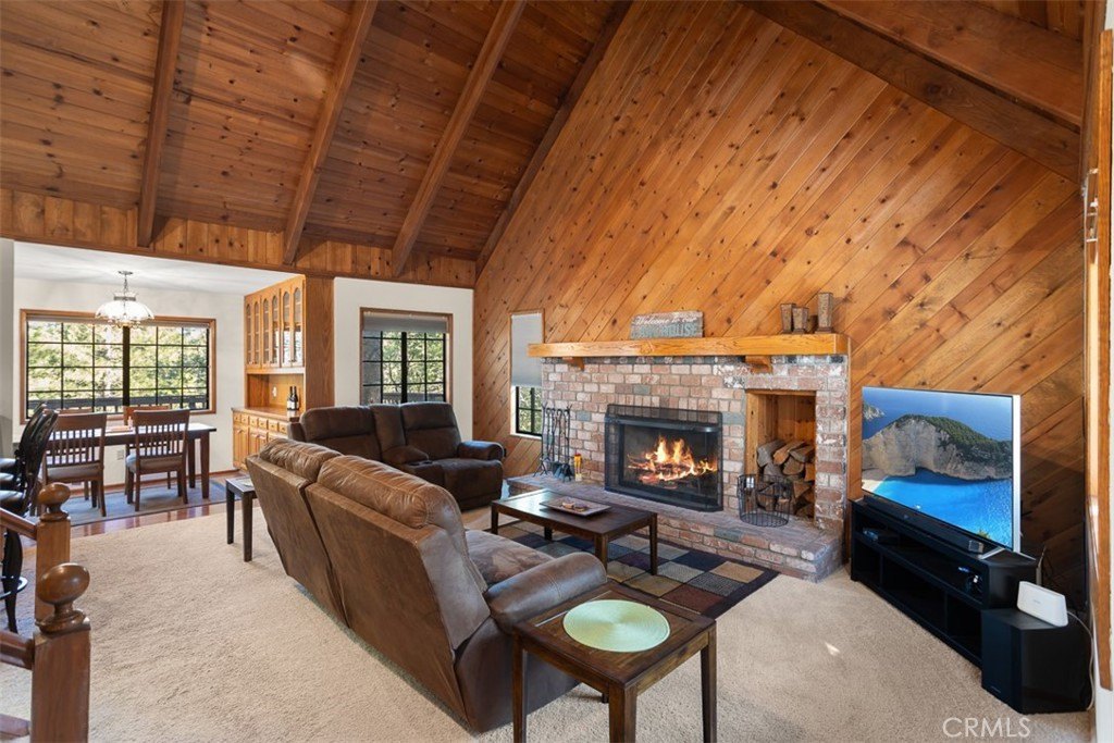 Lake Arrowhead, California, 92352, United States, 5 Bedrooms Bedrooms, ,3.5 BathroomsBathrooms,Residential,Forsale,1953304