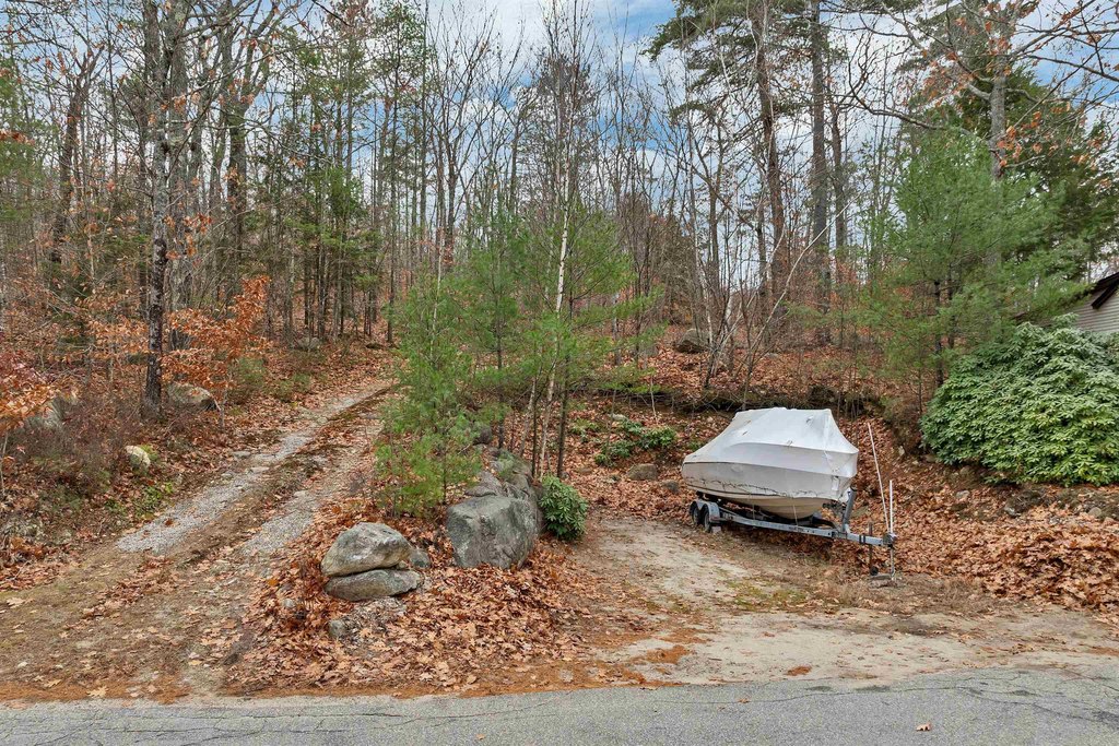 New Durham, New Hampshire, 03855, United States, 2 Bedrooms Bedrooms, ,1.5 BathroomsBathrooms,Residential,Forsale,2004713