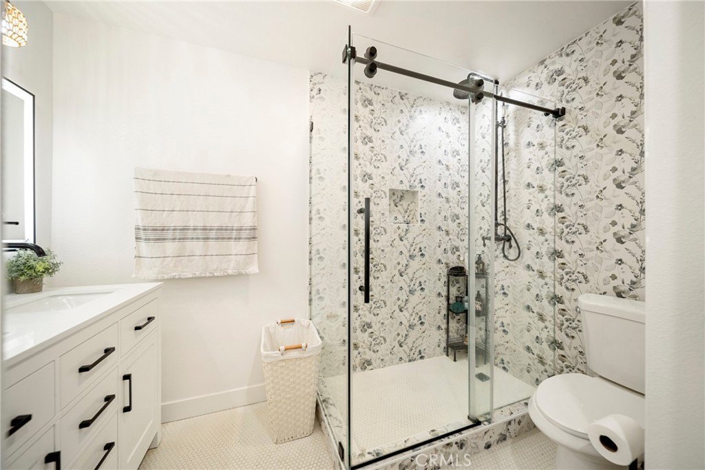 Oxnard, California, 93035, United States, 2 Bedrooms Bedrooms, ,2 BathroomsBathrooms,Residential,Forsale,2004319