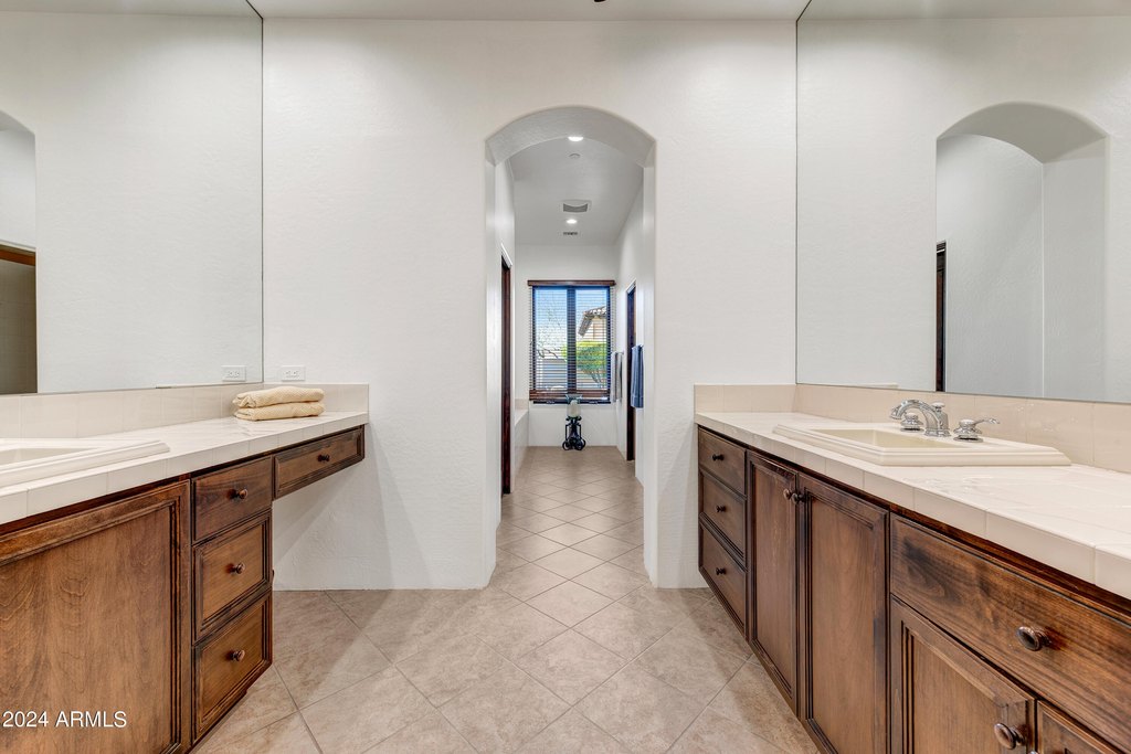 Gold Canyon, Arizona, 85118, United States, 3 Bedrooms Bedrooms, ,3 BathroomsBathrooms,Residential,Forsale,1953453