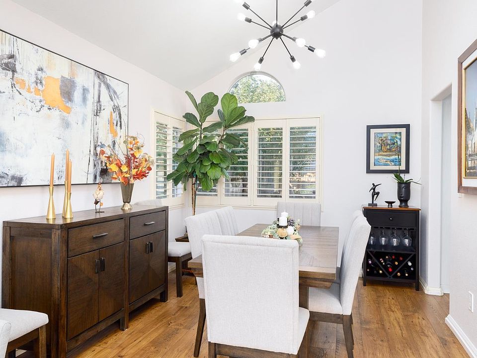 Santa Rosa, California, 95401, United States, 4 Bedrooms Bedrooms, ,3 BathroomsBathrooms,Residential,Forsale,1999291