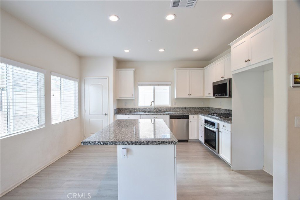 Winchester, California, 92596, United States, 4 Bedrooms Bedrooms, ,3 BathroomsBathrooms,Residential,Forsale,1959784