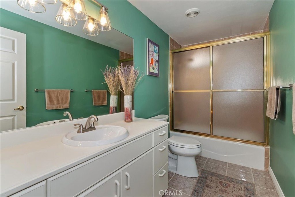 Lake Arrowhead, California, 92352, United States, 4 Bedrooms Bedrooms, ,3 BathroomsBathrooms,Residential,Forsale,2004860