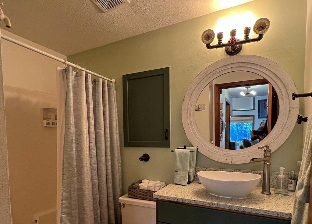 McCall, Idaho, 83638, United States, 3 Bedrooms Bedrooms, ,1.5 BathroomsBathrooms,Residential,Forsale,1996723