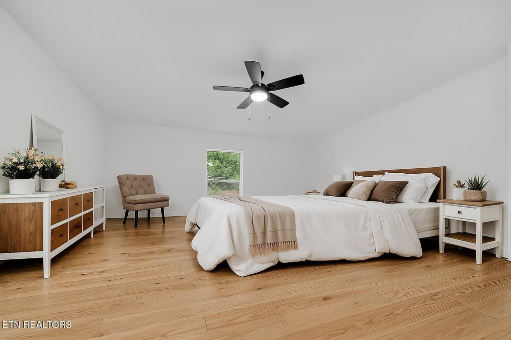 Maryville, Tennessee, 37801, United States, 3 Bedrooms Bedrooms, ,3 BathroomsBathrooms,Residential,Forsale,1973600