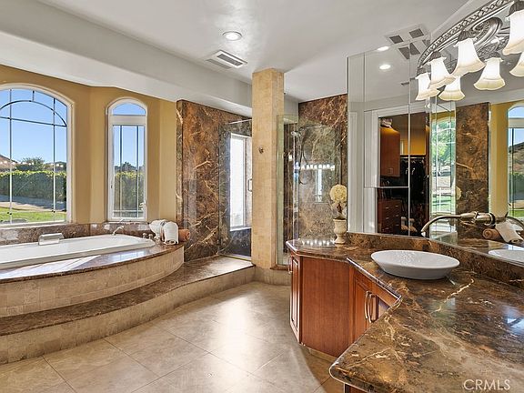 Murrieta, California, 92562, United States, 5 Bedrooms Bedrooms, ,5 BathroomsBathrooms,Residential,Forsale,2004225