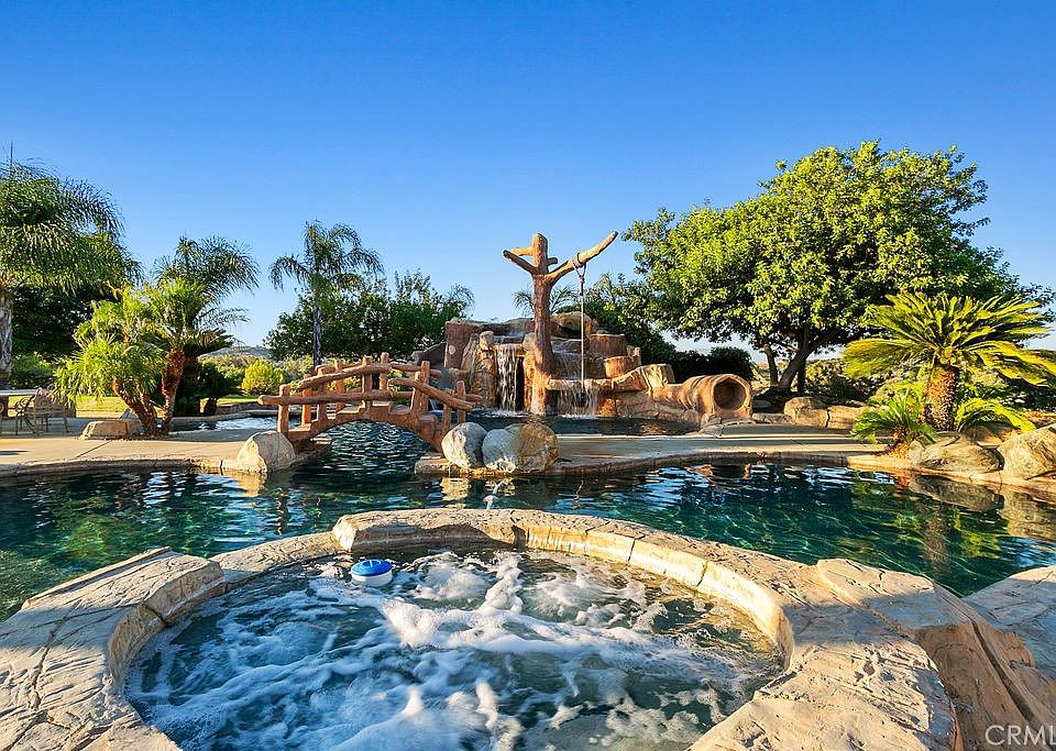 Murrieta, California, 92562, United States, 5 Bedrooms Bedrooms, ,5 BathroomsBathrooms,Residential,Forsale,2004225