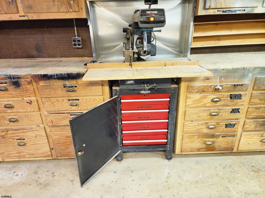 Linwood, New Jersey, 08221, United States, 4 Bedrooms Bedrooms, ,2 BathroomsBathrooms,Residential,Forsale,2004614