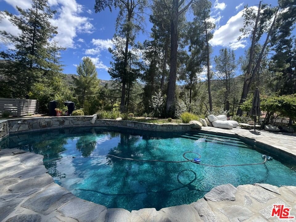 Calabasas, California, 91302, United States, 3 Bedrooms Bedrooms, ,2 BathroomsBathrooms,Residential,Forsale,2001432