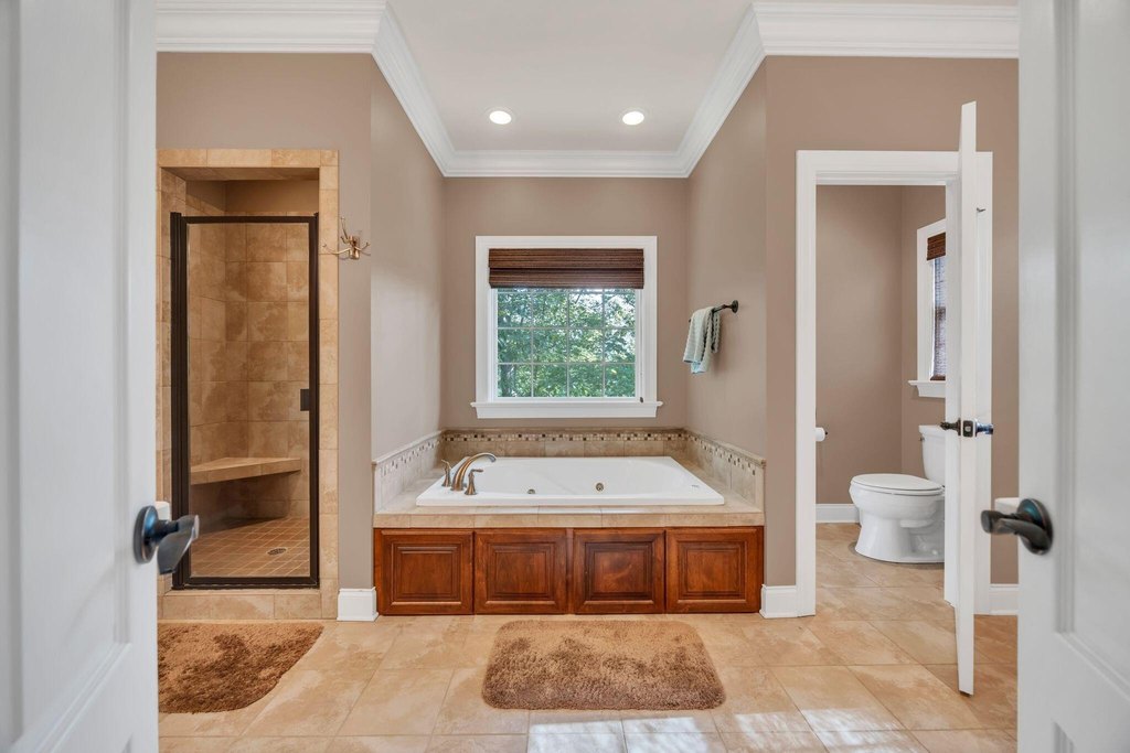 Rising Fawn, Georgia, 30738, United States, 3 Bedrooms Bedrooms, ,3.5 BathroomsBathrooms,Residential,Forsale,1963561