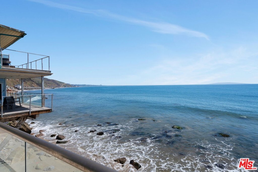 Malibu, California, 90265, United States, 3 Bedrooms Bedrooms, ,3 BathroomsBathrooms,Residential,Forsale,2009630