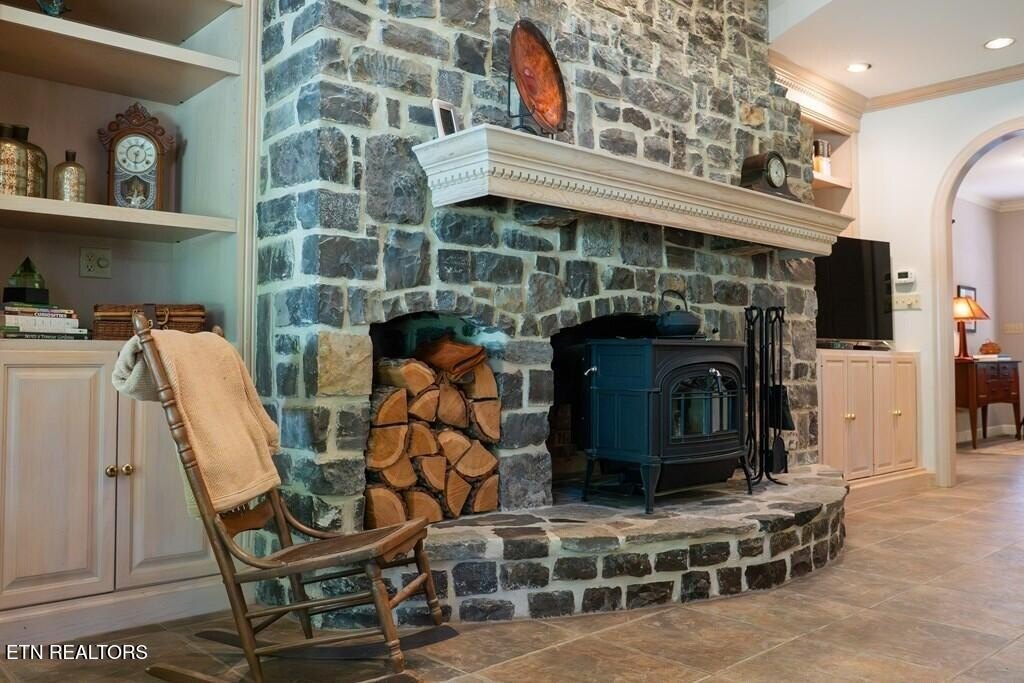 Livingston, Tennessee, 38570, United States, 3 Bedrooms Bedrooms, ,4.5 BathroomsBathrooms,Residential,Forsale,1952671