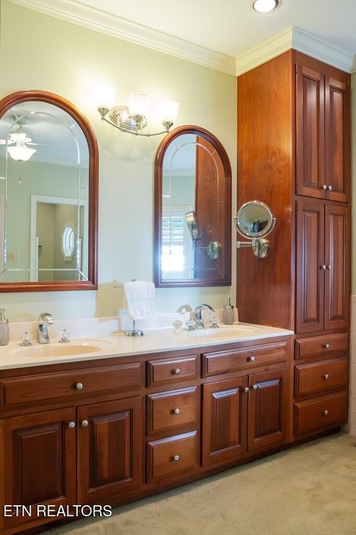 Livingston, Tennessee, 38570, United States, 3 Bedrooms Bedrooms, ,4.5 BathroomsBathrooms,Residential,Forsale,1952671