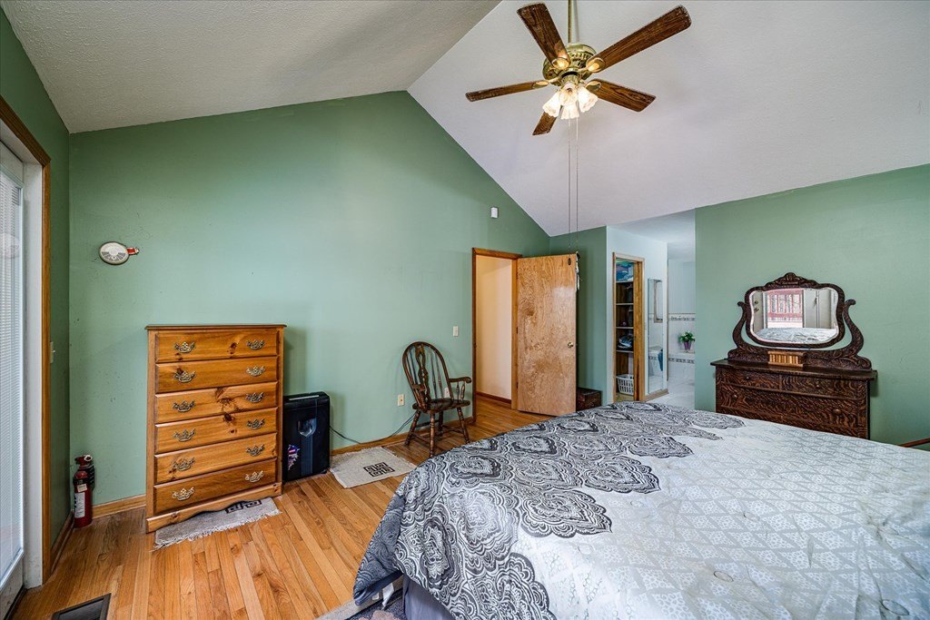 Monterey, Tennessee, 38574, United States, 4 Bedrooms Bedrooms, ,3 BathroomsBathrooms,Residential,Forsale,1954065