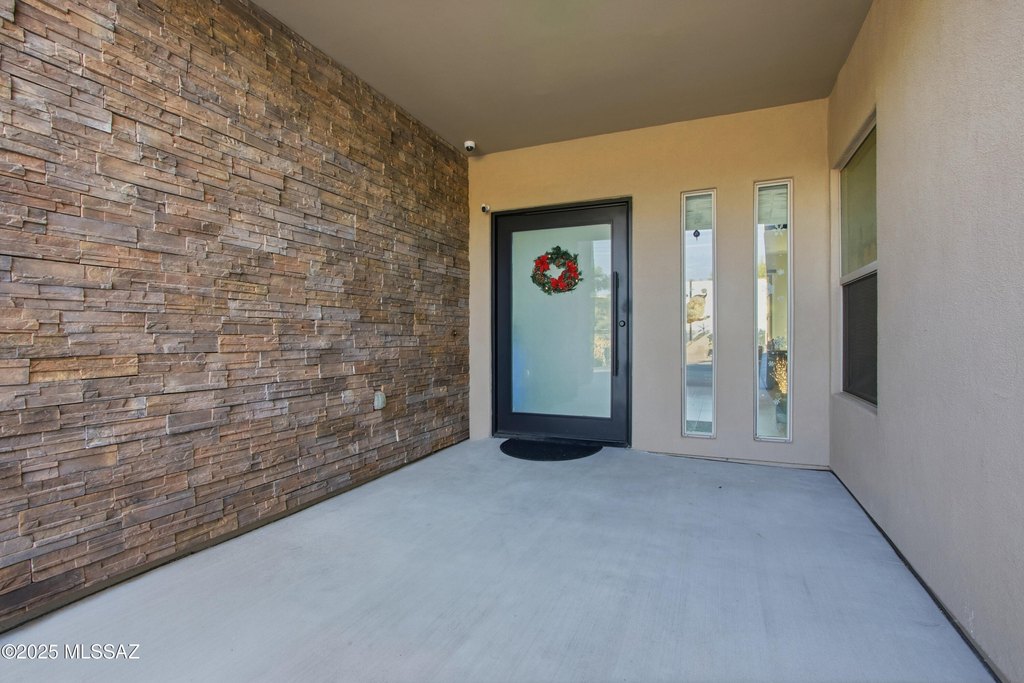 Tucson, Arizona, 85742, United States, 4 Bedrooms Bedrooms, ,4.5 BathroomsBathrooms,Residential,Forsale,2004420