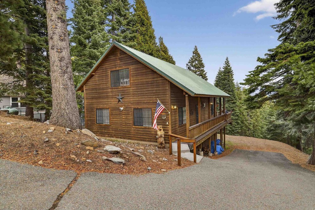 Lake Almanor, California, 96137, United States, 3 Bedrooms Bedrooms, ,2.5 BathroomsBathrooms,Residential,Forsale,2012842