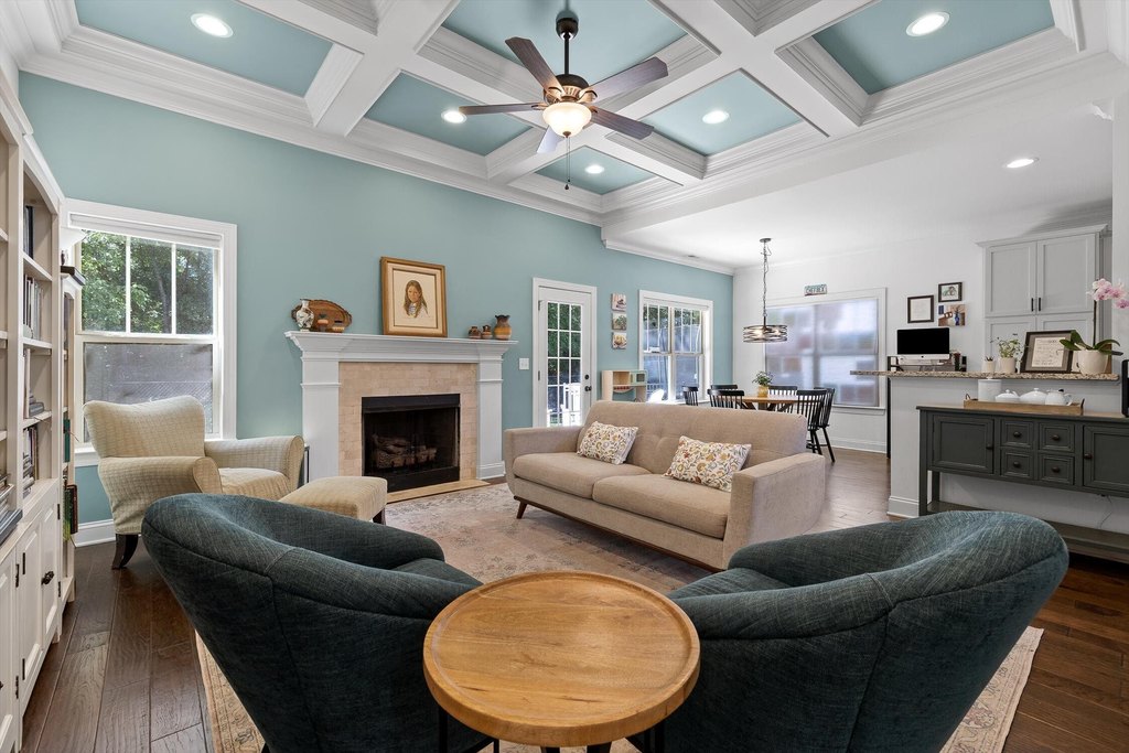 Chattanooga, Tennessee, 37406, United States, 4 Bedrooms Bedrooms, ,2.5 BathroomsBathrooms,Residential,Forsale,1963560