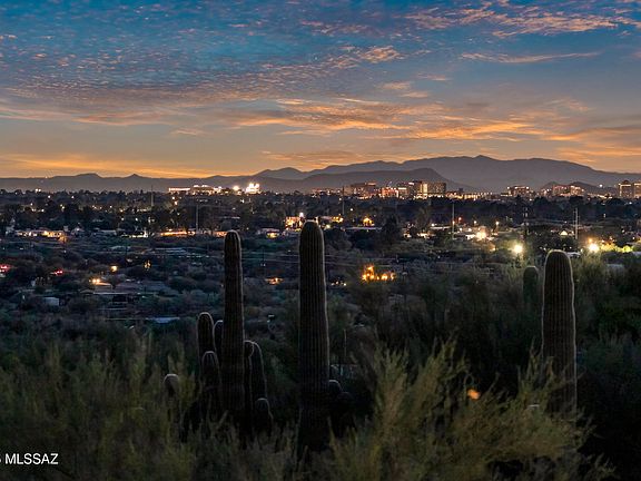 Tucson, Arizona, 85718, United States, 4 Bedrooms Bedrooms, ,4 BathroomsBathrooms,Residential,Forsale,2004425