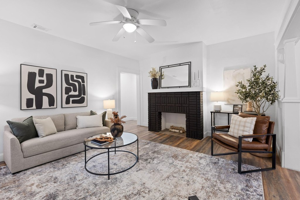 Chattanooga, Tennessee, 37405, United States, 4 Bedrooms Bedrooms, ,4 BathroomsBathrooms,Residential,Forsale,1922162