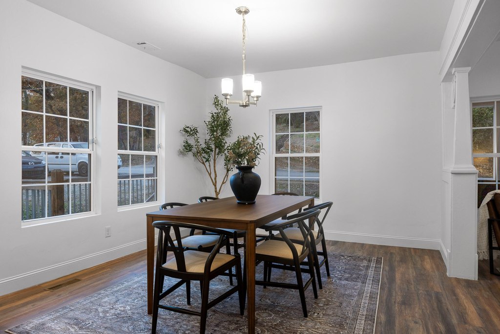 Chattanooga, Tennessee, 37405, United States, 4 Bedrooms Bedrooms, ,4 BathroomsBathrooms,Residential,Forsale,1922162