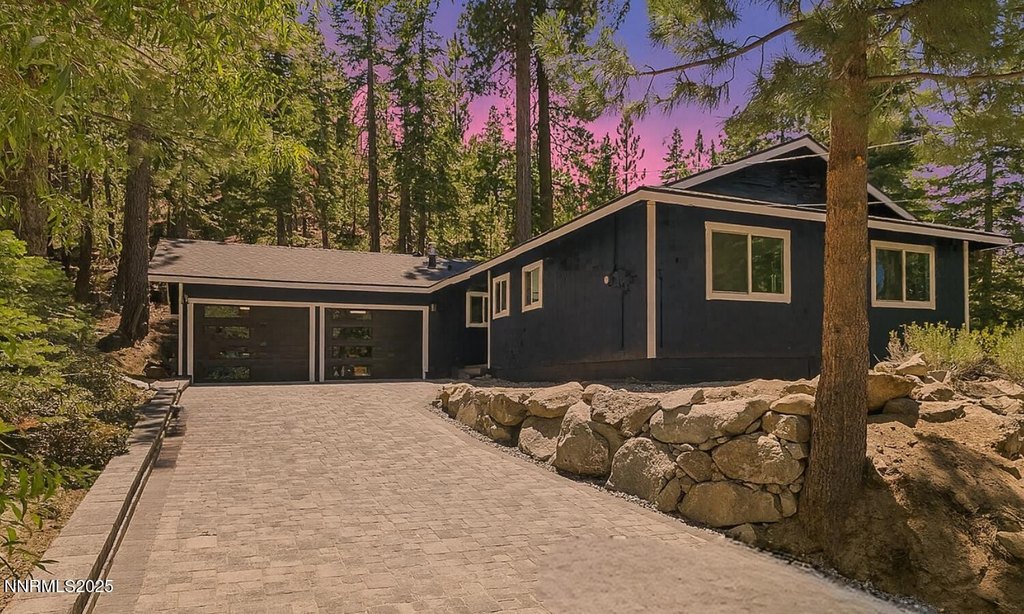 Stateline, Nevada, 89449, United States, 3 Bedrooms Bedrooms, ,2 BathroomsBathrooms,Residential,Forsale,1953734