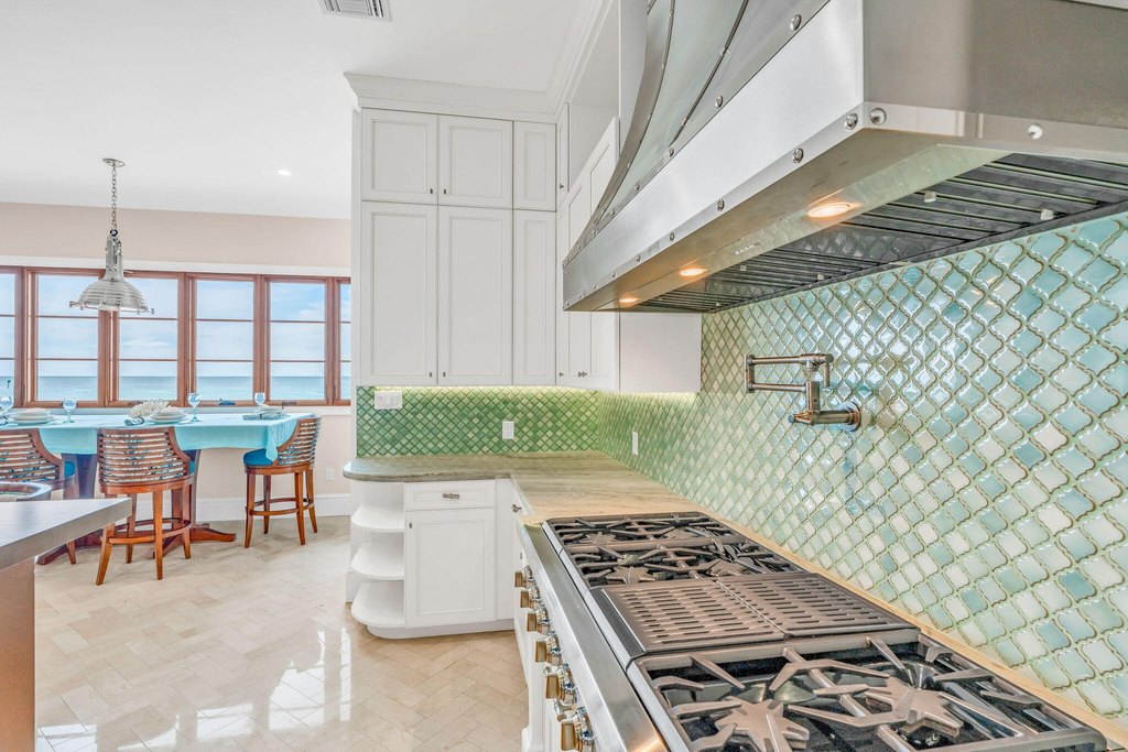 Key Colony, Florida, 33051, United States, 4 Bedrooms Bedrooms, ,4.5 BathroomsBathrooms,Residential,Forsale,2004355