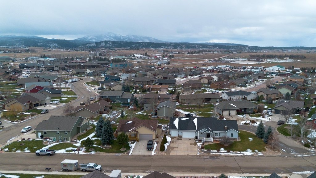 Spearfish, South Dakota, 57783, United States, 5 Bedrooms Bedrooms, ,3 BathroomsBathrooms,Residential,Forsale,2011078