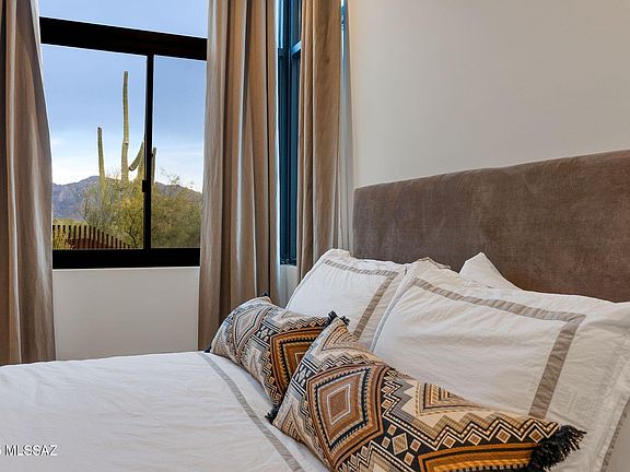 Oro Valley, Arizona, 85755, United States, 3 Bedrooms Bedrooms, ,4 BathroomsBathrooms,Residential,Forsale,2004446