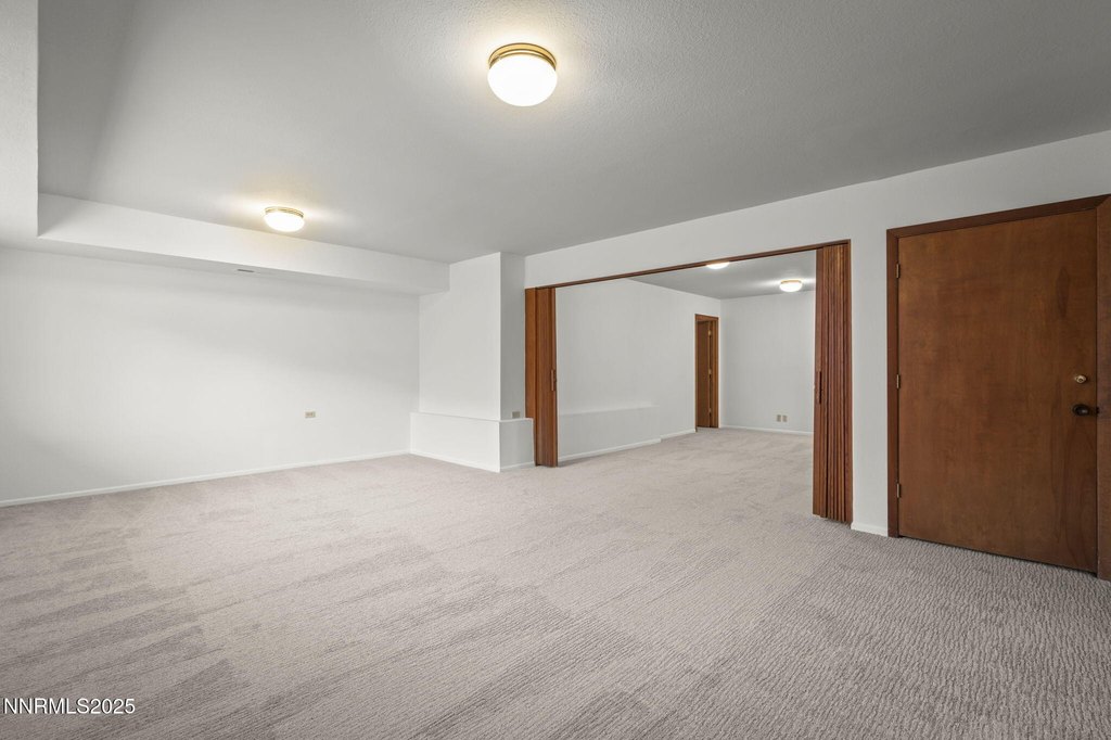 Reno, Nevada, 89519, United States, 3 Bedrooms Bedrooms, ,2 BathroomsBathrooms,Residential,Forsale,2012837