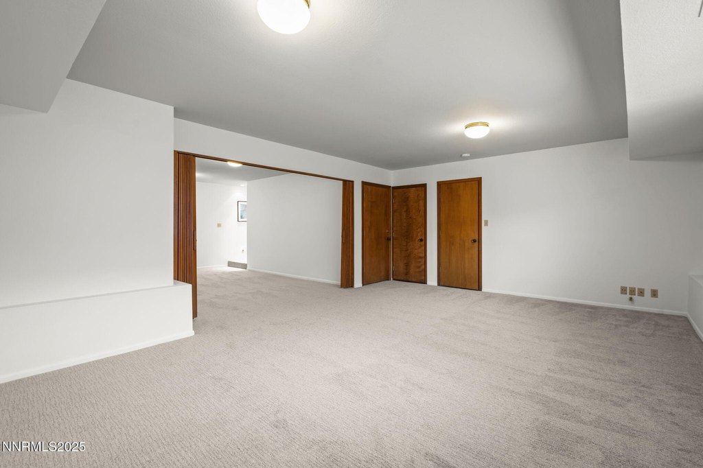 Reno, Nevada, 89519, United States, 3 Bedrooms Bedrooms, ,2 BathroomsBathrooms,Residential,Forsale,2012837