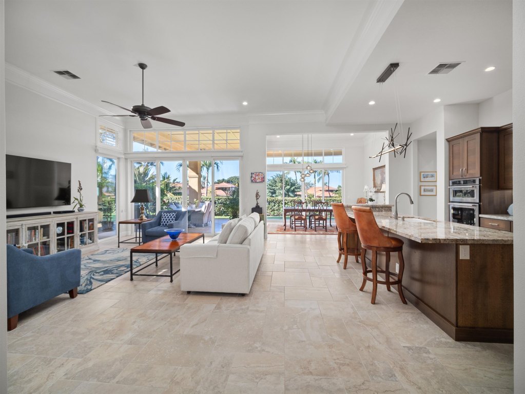 Kihei, Hawaii, 96753, United States, 2 Bedrooms Bedrooms, ,2 BathroomsBathrooms,Residential,Forsale,2009556