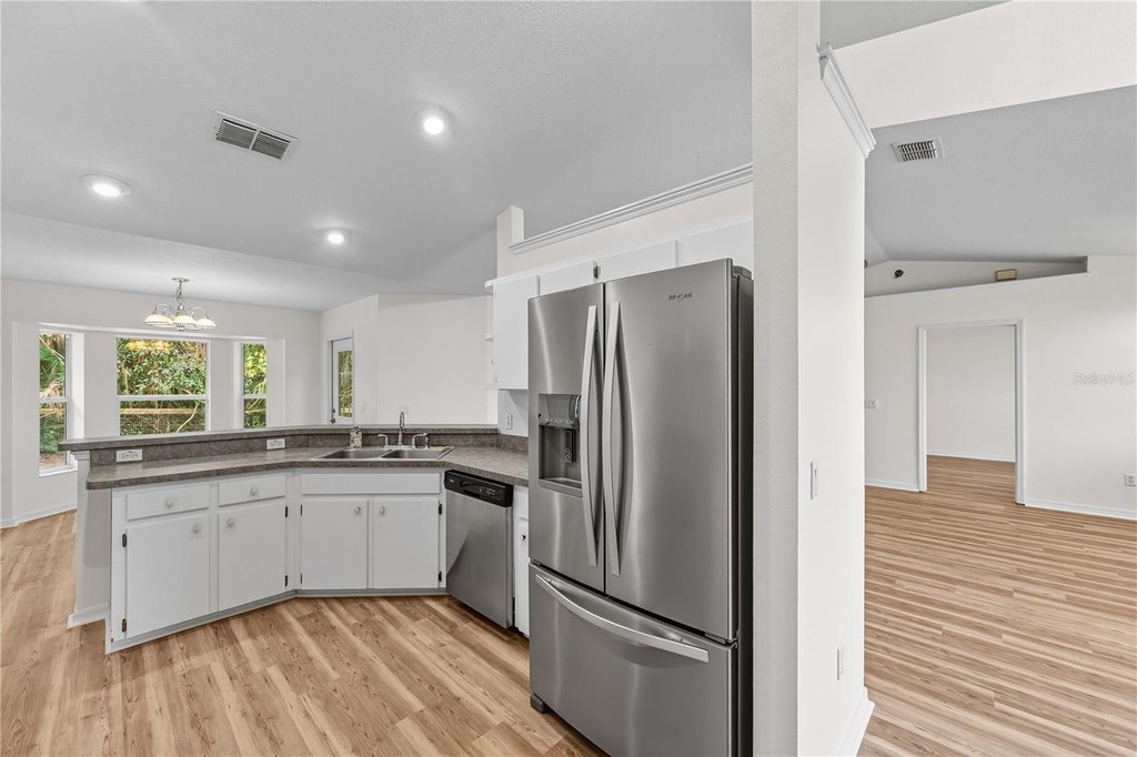 REDDICK, Florida, 32686, United States, 3 Bedrooms Bedrooms, ,2 BathroomsBathrooms,Residential,Forsale,2004576