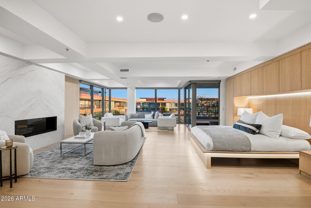 Scottsdale, Arizona, 85251, United States, 4 Bedrooms Bedrooms, ,4.5 BathroomsBathrooms,Residential,Forsale,2014347