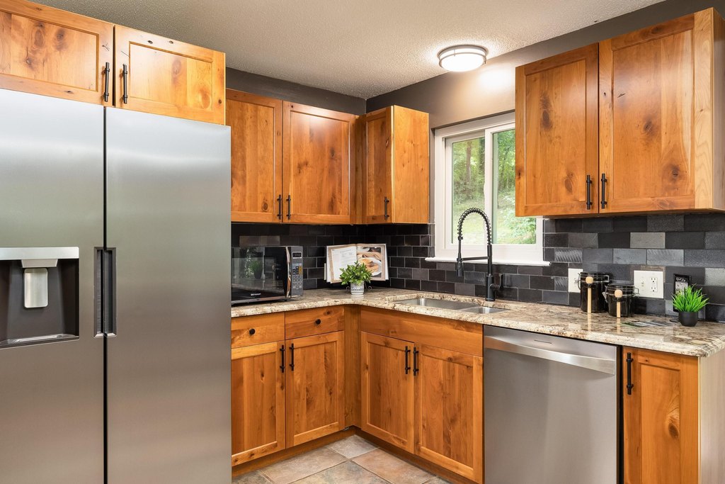 Chattanooga, Tennessee, 37416, United States, 4 Bedrooms Bedrooms, ,3.5 BathroomsBathrooms,Residential,Forsale,1995344