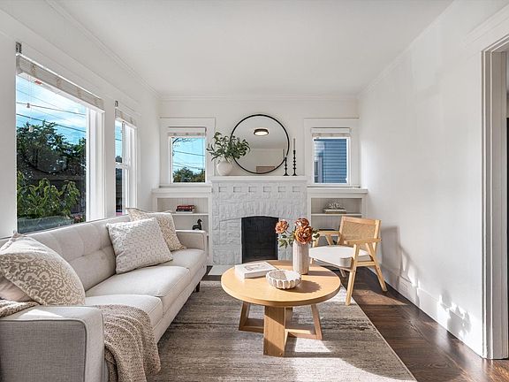 Oakland, California, 94619, United States, 2 Bedrooms Bedrooms, ,1 BathroomBathrooms,Residential,Forsale,2004749