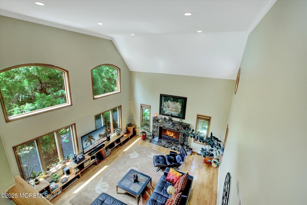 Holmdel, New Jersey, 07733, United States, 5 Bedrooms Bedrooms, ,6.5 BathroomsBathrooms,Residential,Forsale,2012947