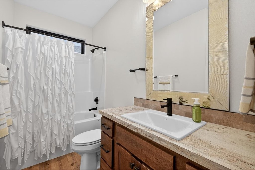 Billings, Montana, 59105, United States, 4 Bedrooms Bedrooms, ,2.5 BathroomsBathrooms,Residential,Forsale,2009206