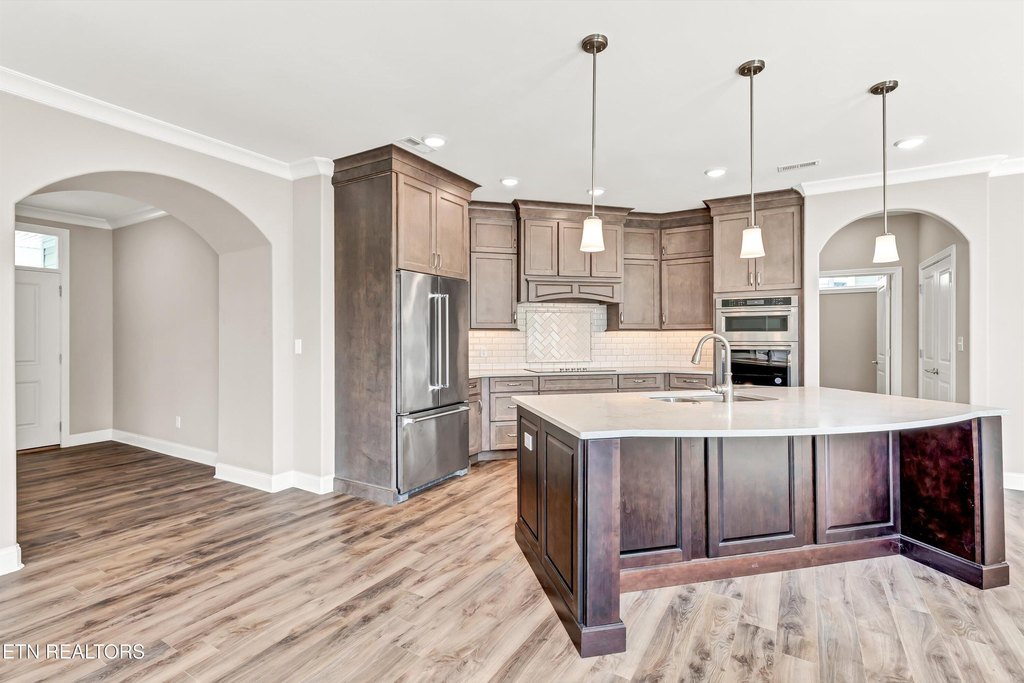 Loudon, Tennessee, 37774, United States, 3 Bedrooms Bedrooms, ,3 BathroomsBathrooms,Residential,Forsale,1910204