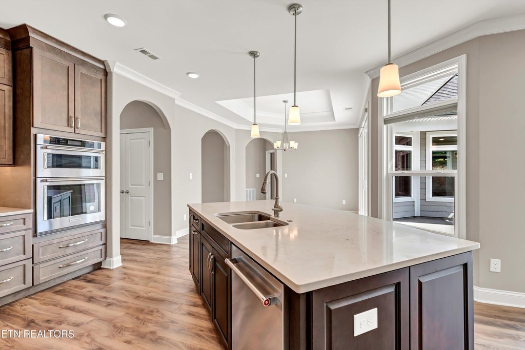 Loudon, Tennessee, 37774, United States, 3 Bedrooms Bedrooms, ,3 BathroomsBathrooms,Residential,Forsale,1910204