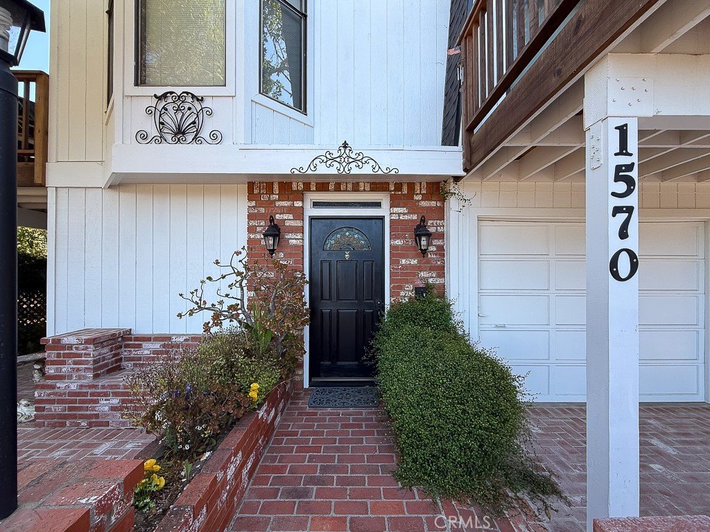 Cambria, California, 93428, United States, 3 Bedrooms Bedrooms, ,2.5 BathroomsBathrooms,Residential,Forsale,1967192