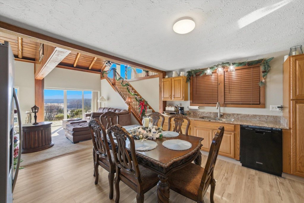 White Pine, Tennessee, 37890, United States, 3 Bedrooms Bedrooms, ,3.5 BathroomsBathrooms,Residential,Forsale,2012711